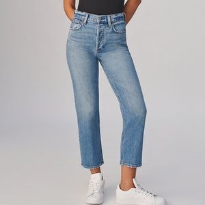 NWT Aritzia Denim Forum Arlo Straight jeans